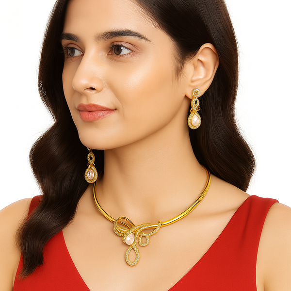 Elegant Gold-Tone Bow & Teardrop Necklace Set